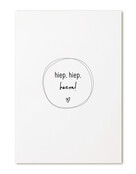 Kaart met tekst 'Hiep hiep hoera!'