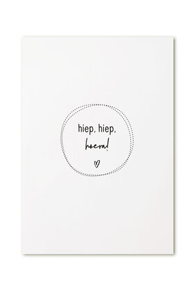 Kaart met tekst 'Hiep hiep hoera!'