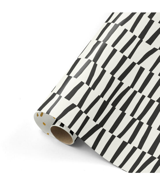Rol cadeaupapier wit met zwarte strepen 50x300cm Rol cadeaupapier wit met zwarte strepen 50x300cm