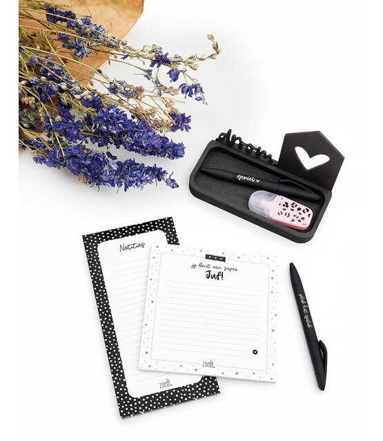 Cadeauset voor juf – Notitieblok ‘Jij bent een superjuf’ & pen met hartjes