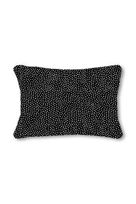 Buitenkussen met zwart wit stippen patroon – Waterafstotend tuinkussen 50x30cm