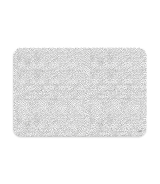 Placemat van wit vinyl met zwart dots patroon – een stijlvolle en praktische toevoeging aan jouw eettafel Placemat van wit vinyl met zwart dots patroon – een stijlvolle en praktische toevoeging aan jouw eettafel