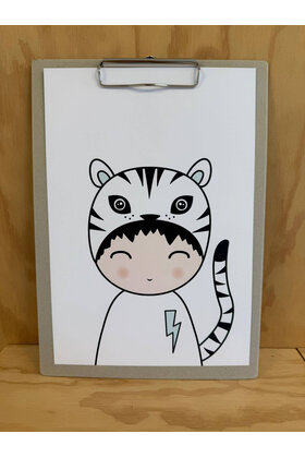 Magazijn sale - poster op klembord