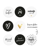 Set van 2 dinerkaarsen met tekst -  'Hiep hiep hoera'