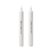 Set van 2 dinerkaarsen met tekst -  'Hiep hiep hoera'