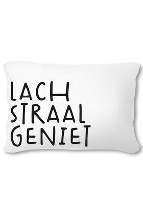 Buitenkussen 60x40 – wit met tekst Lach Straal Geniet
