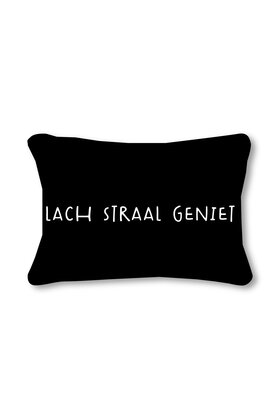 Buitenkussen 50x30 – zwart met tekst Lach Straal Geniet