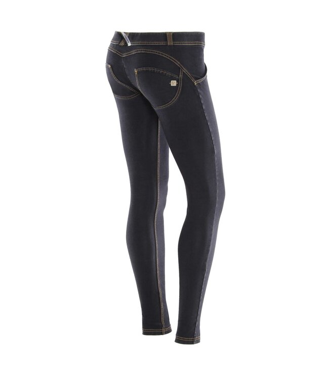WR.UP® WR.UP® LOW RISE IN DARK STRETCH DENIM, BLACK WITH YELLOW SEAMS
