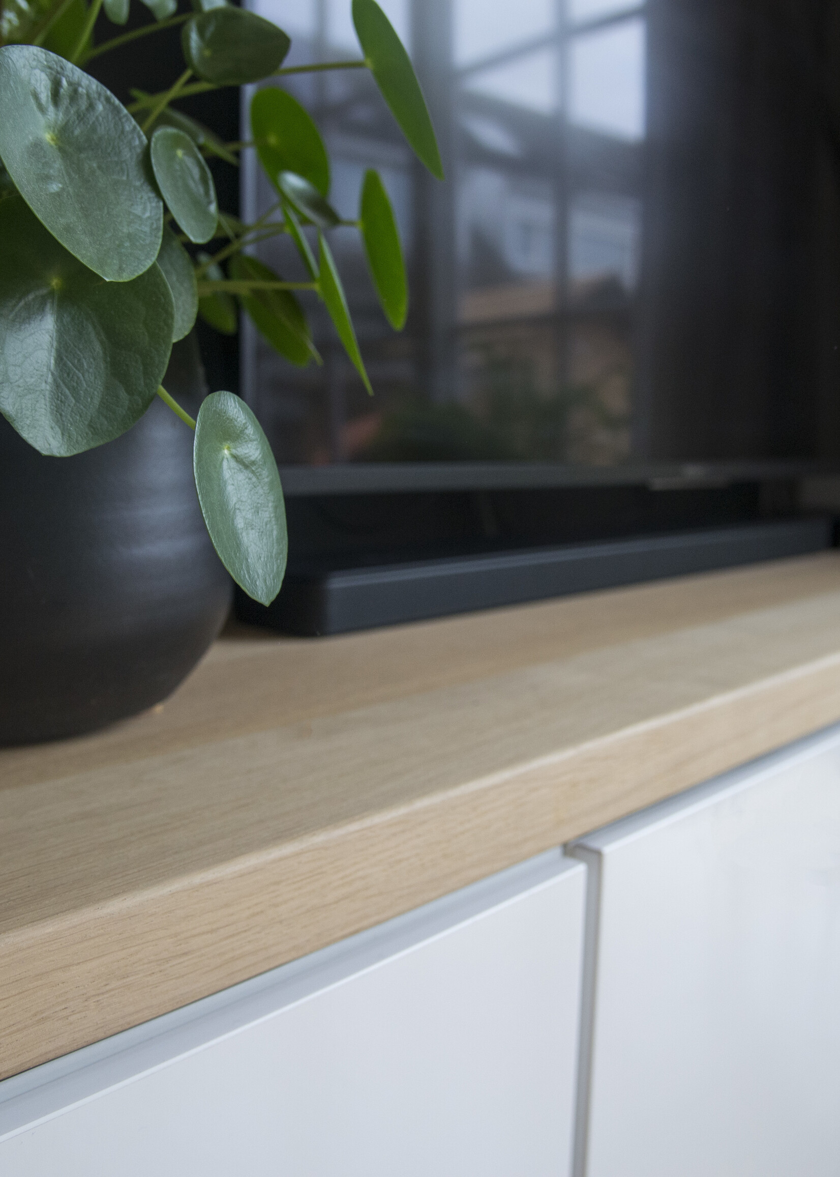 Besta tv meubel eikenhouten plank