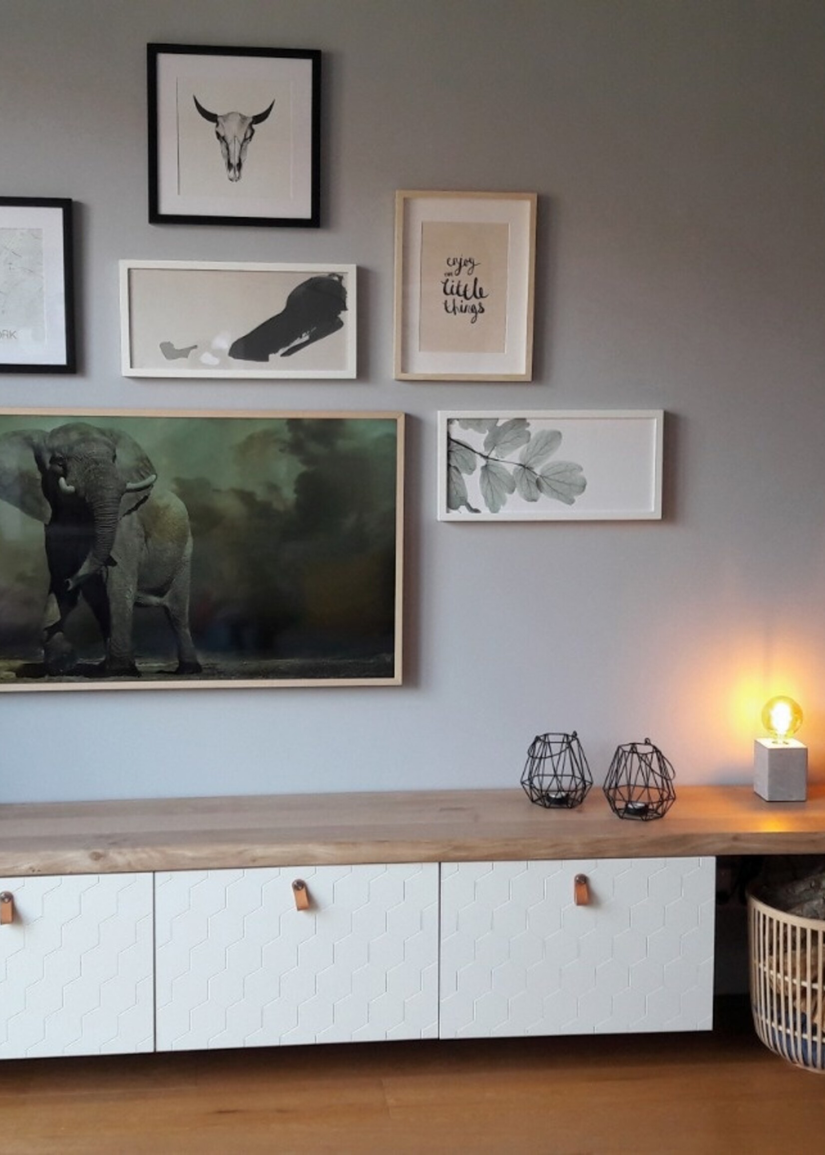Besta tv meubel eikenhouten plank