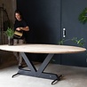 Ovale tafel 'Valk' Ovale tafel 'Valk'
