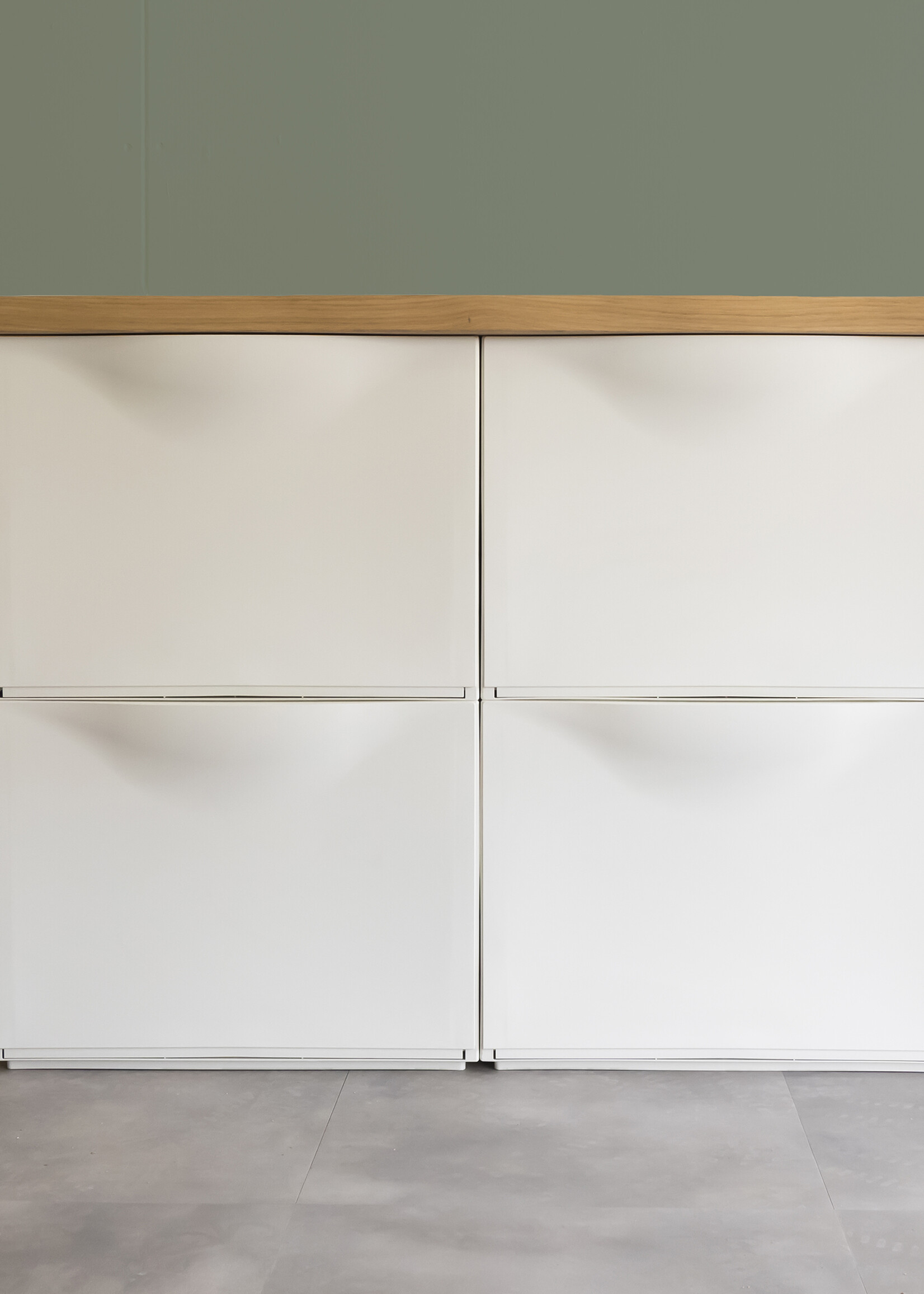 Trones schoenenkast eikenhouten plank