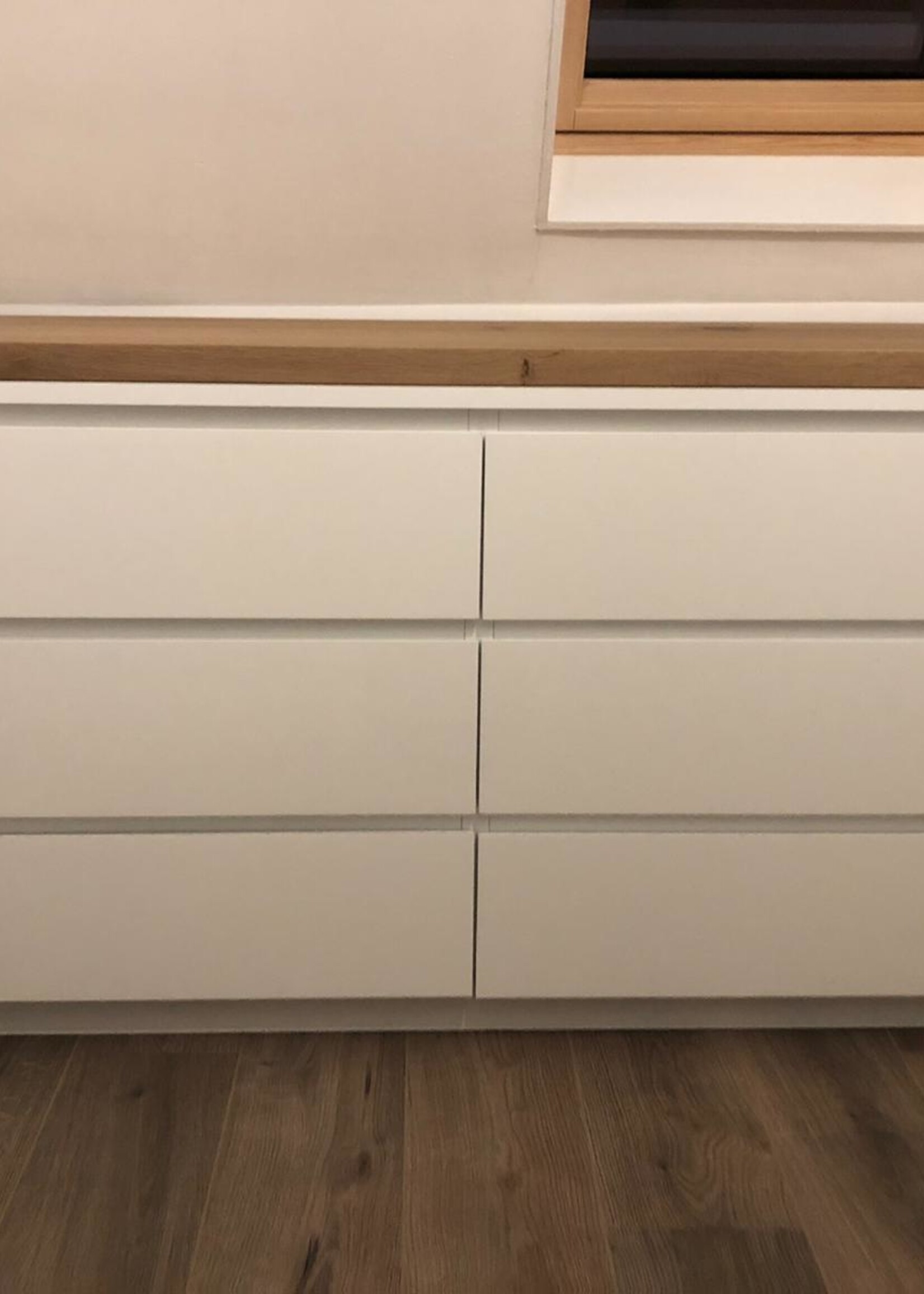 Malm kast eikenhouten plank