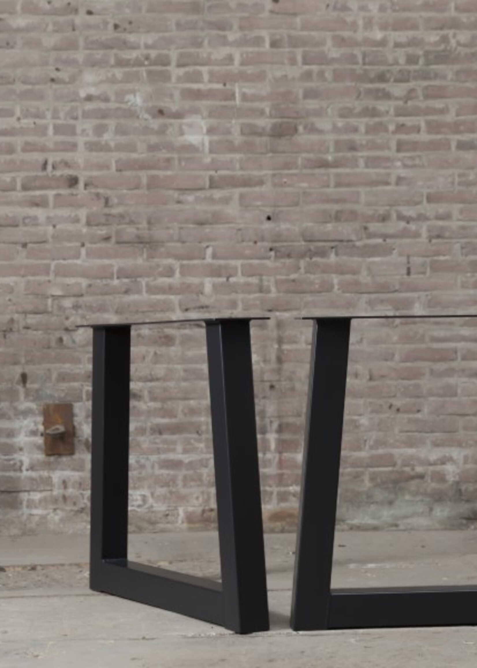 Nordstahl Trapezium leg