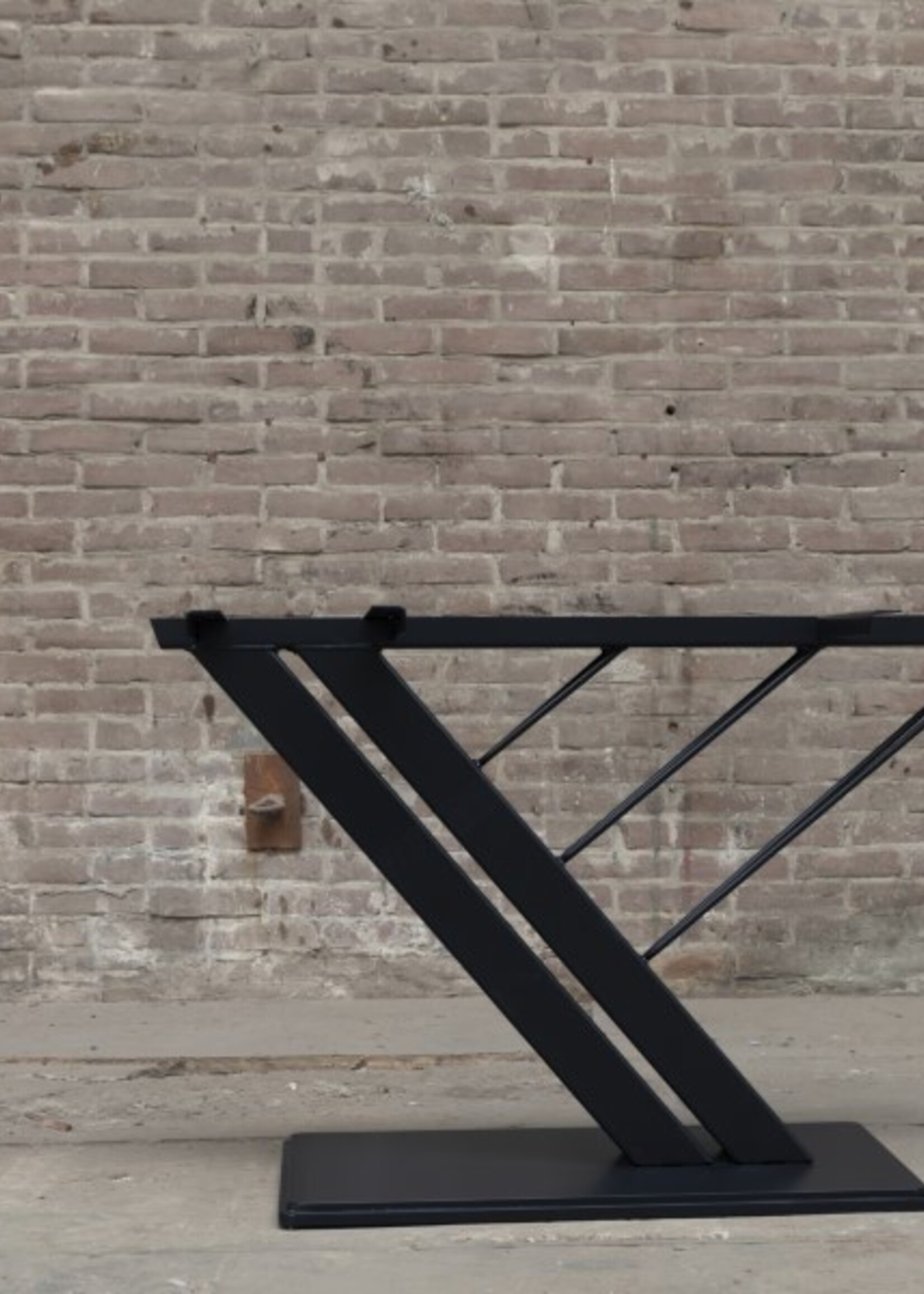 Nordstahl Harp leg