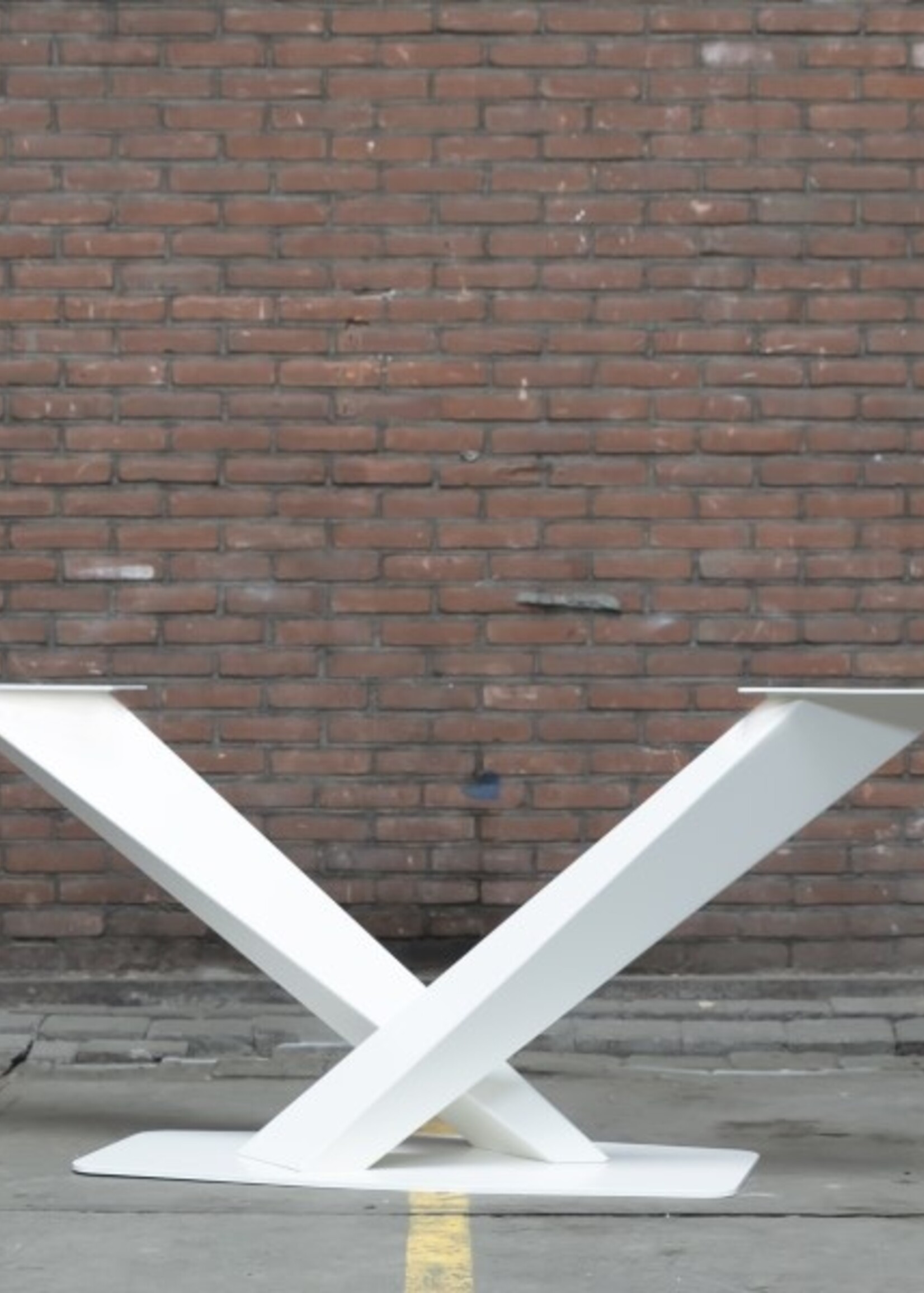 Nordstahl Nordstahl Twisted V leg
