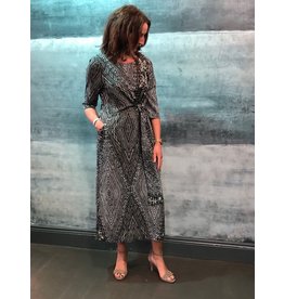 Peruzzi Embroidered Circle Top