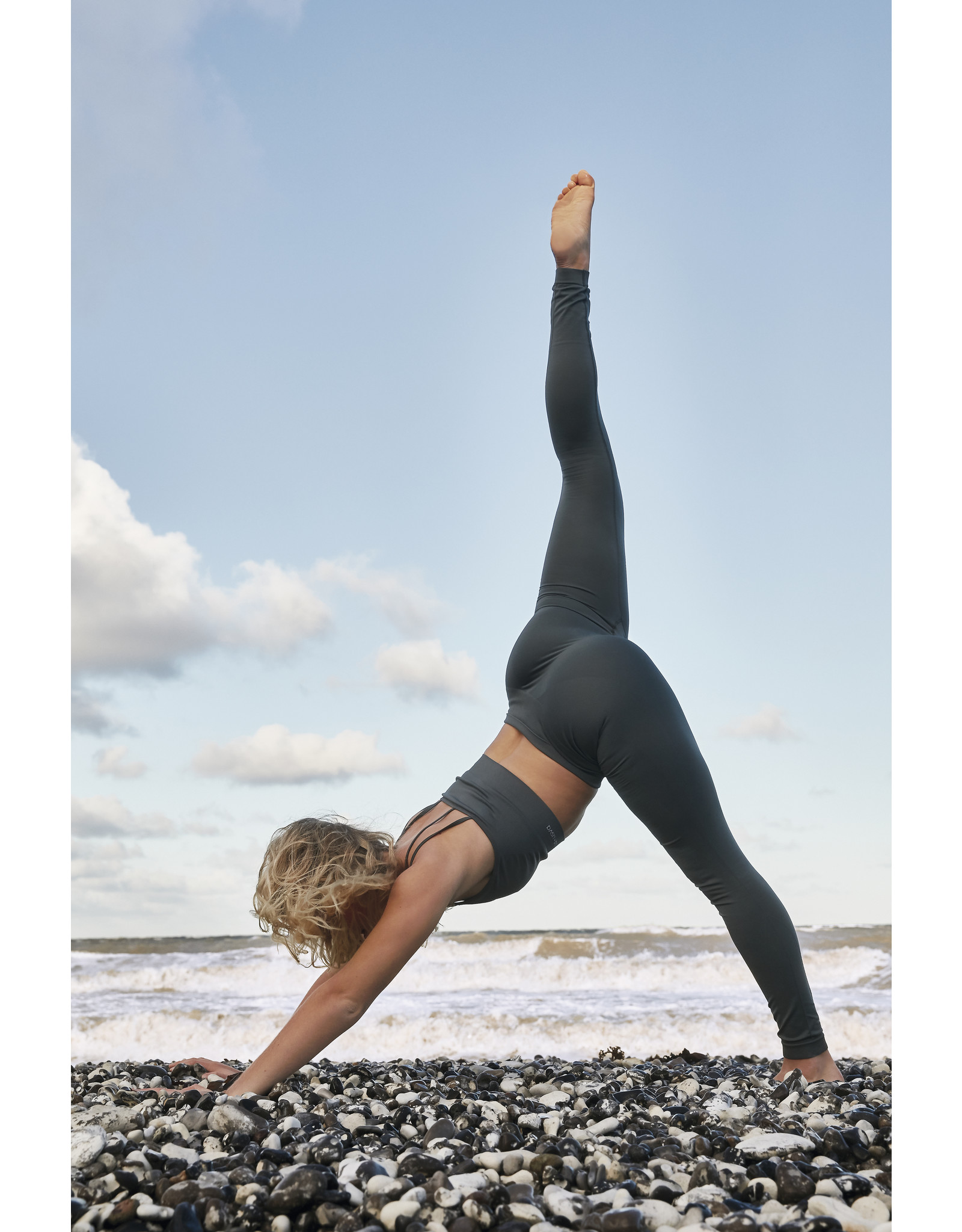 Gai & Lisva Shanti - Recyled Nylon Sculpting Leggings