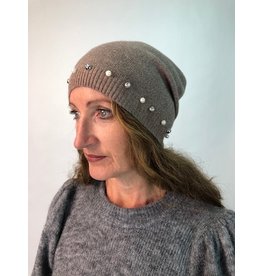 PARIS ES'TYL Beanie with Pearls