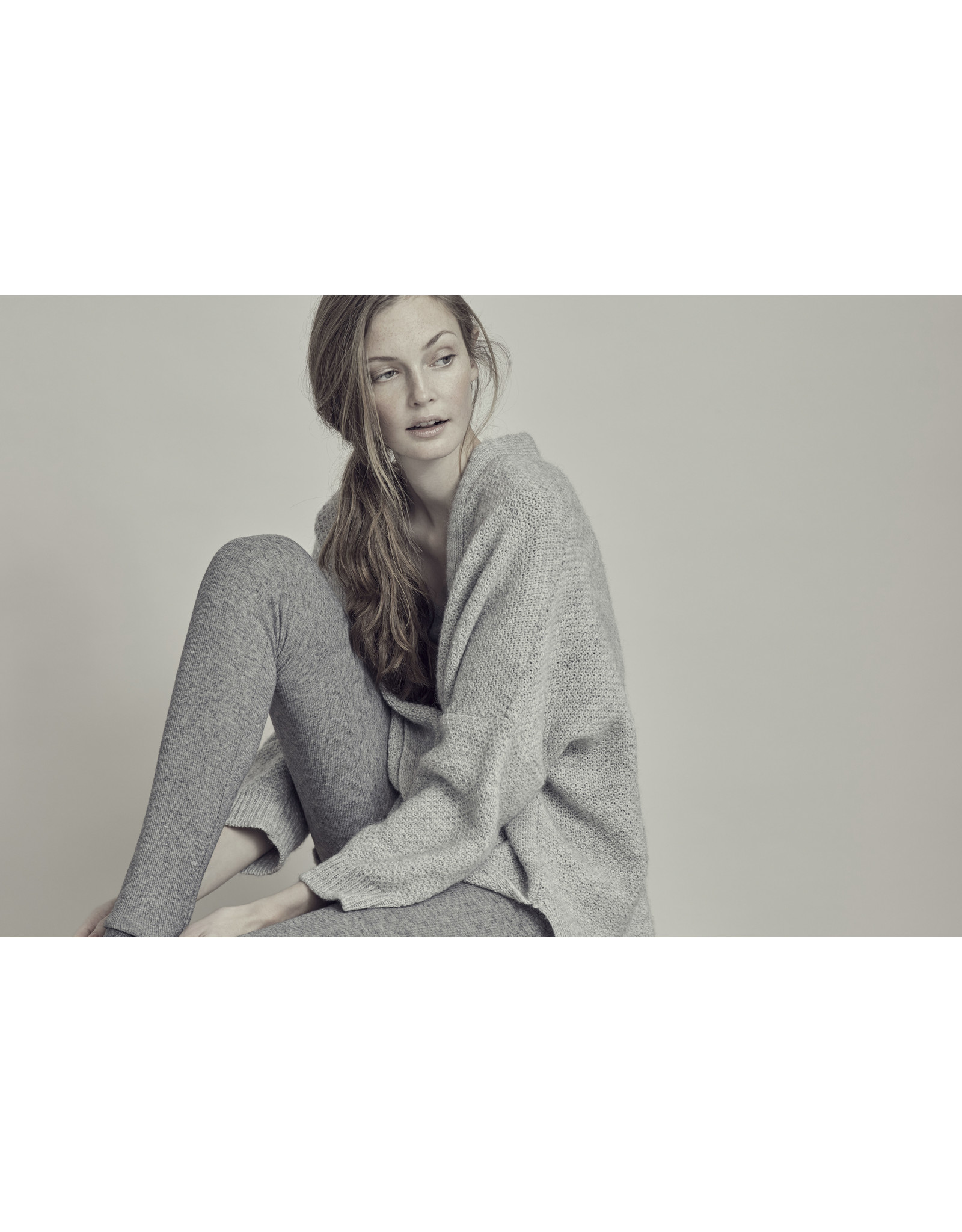 Gai & Lisva Charlotte - Supersoft Non Itch Wool & Alpaca Edge to Edge Cardi