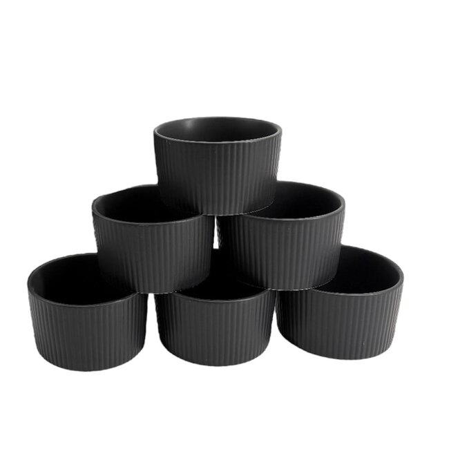 Set of 6 black soufflé dishes and muffin molds