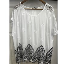 LISA MODA EMBROILED TOP 0701