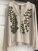 NAIIF LEOPARD V-NECK TOP 810