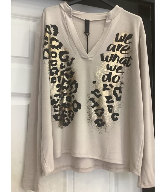 NAIIF LEOPARD V-NECK TOP 810