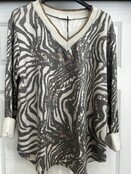 MADE IN ITALY V-NECK KNIT 2430