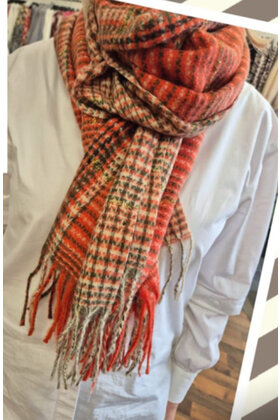 B & D DESIGN SCARF 1395