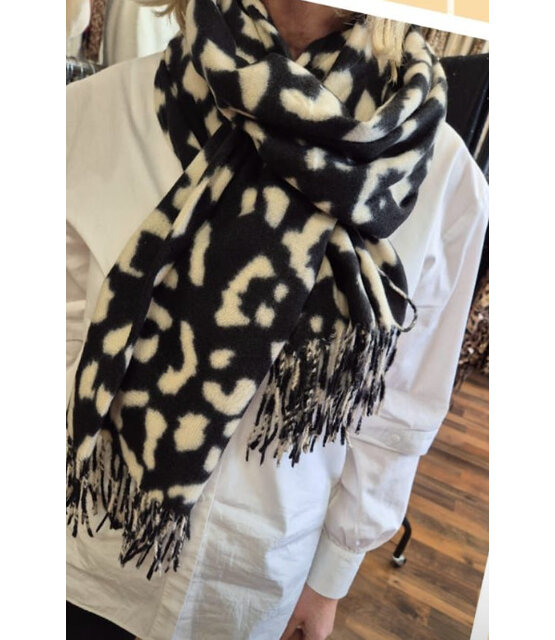 B&D DESIGN SCARF 2410