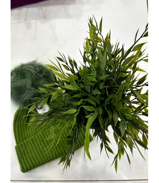 B & D DESIGN BOBBLE HAT 3003