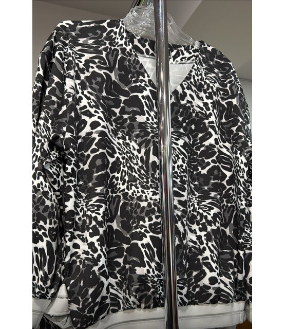 EMI V- NECK LONG SLEEVE LEOPARD TOP 1959 EMI V- NECK LONG SLEEVE LEOPARD TOP 1959