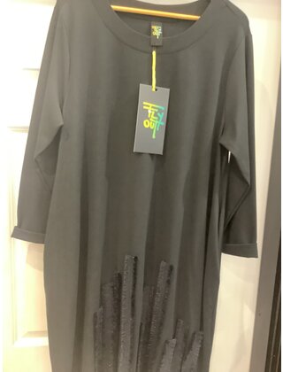 FLY OUT HOODED DRESS 1560