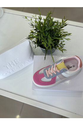 IDEAL SHOES TRAINER 8992