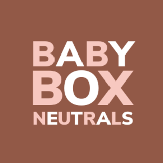 Babypakke med produkter sammensatt av oss inkludert boks