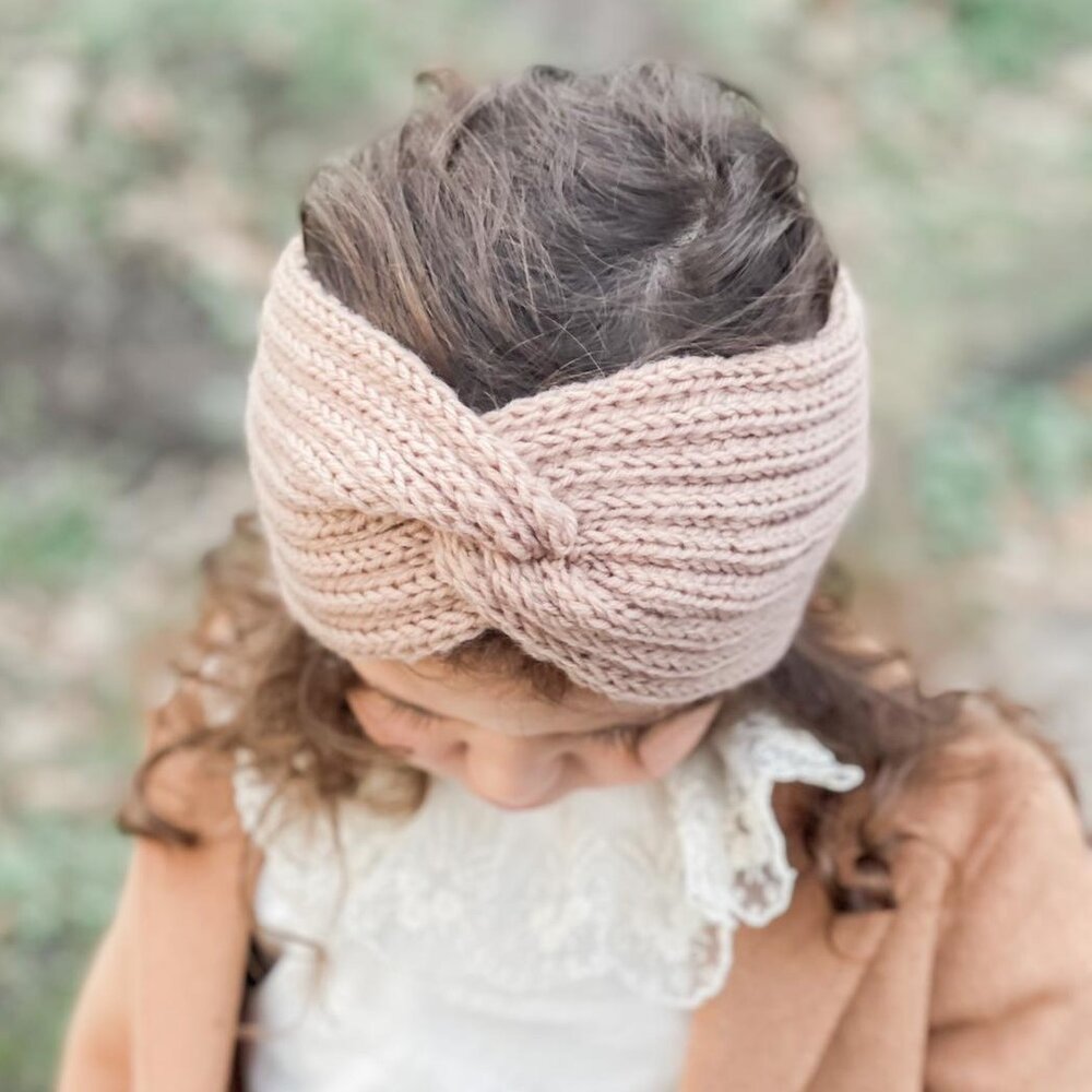 Your Little Miss Fascia per capelli con twist Ruby - Twist fudge Your Little Miss Fascia per capelli con twist Ruby - Twist fudge