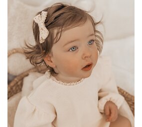 Your Little Miss Clip pico pato bebé con lazo - Cream lace Your Little Miss Clip pico pato bebé con lazo - Cream lace