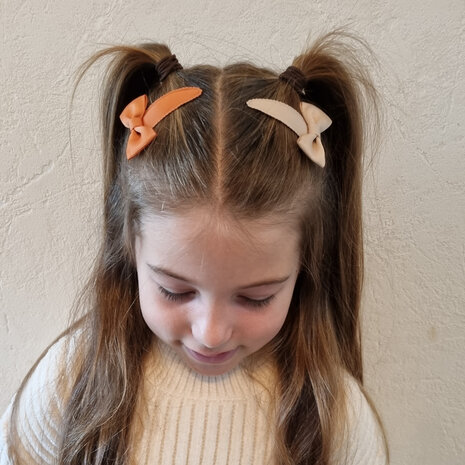 Your Little Miss Hårspænder med sløjfe Romy - Dragonfly dazzle Your Little Miss Hårspænder med sløjfe Romy - Dragonfly dazzle