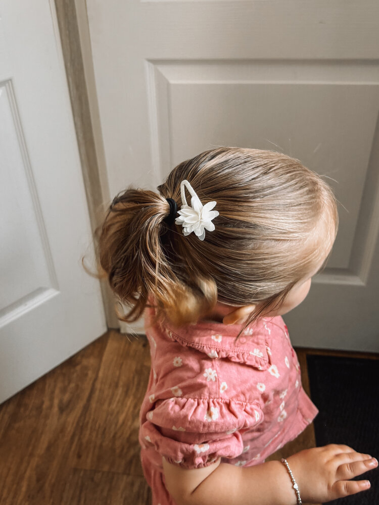 Your Little Miss Haarspeldjes Jade - Flower ivory Your Little Miss Haarspeldjes Jade - Flower ivory