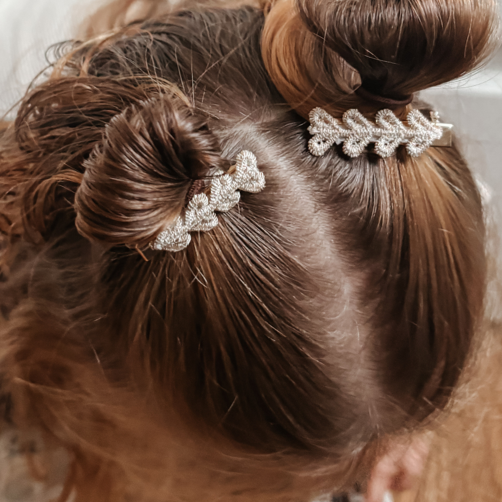 Your Little Miss Baby hårspenne med blomster Nina - Sparkle hearts