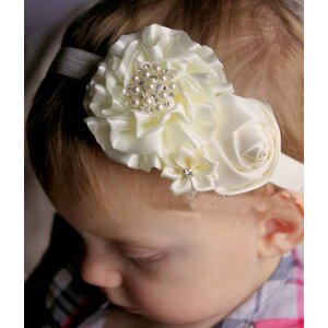 Baby haarbandje drie bloemen/parel ivoor
