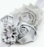 Baby haarbandje shabby/satijnen bloemen en strass grijs