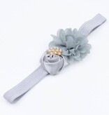 Baby haarbandje bloemen satijn/chiffon met parels (grijs)