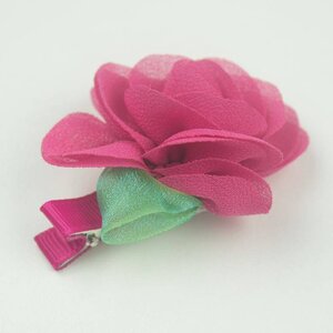 Baby haarspeldje met chiffon bloem en blaadje (fuchsia)