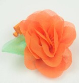 Baby haarspeldje met chiffon bloem en blaadje (oranje)