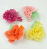 Baby haarspeldje met chiffon bloem en blaadje (oranje)