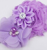 Baby haarbandje drie bloemen met parels en strass lila