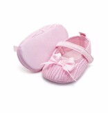 Babyschoenen: lichtroze, satijnen ballerina's