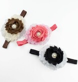 Baby haarbandje shabby bloemen op kant (lichtroze/koraal)